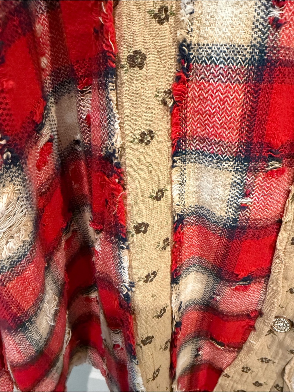 POL Distressed Button Up Top/Shacket Size Large - Picture 10 of 16